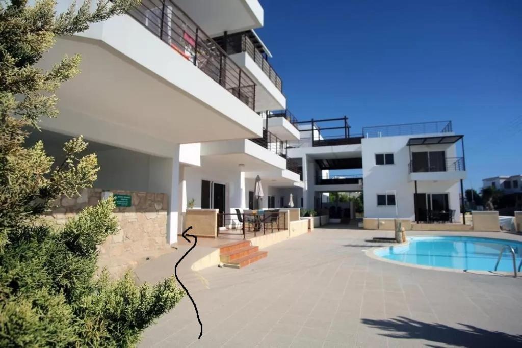 Dahan Sirena Lighthouse Luxury Apartment Paphos Eksteriør bilde